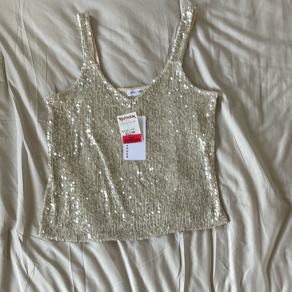 NWT sequin top - Picture 1 of 1